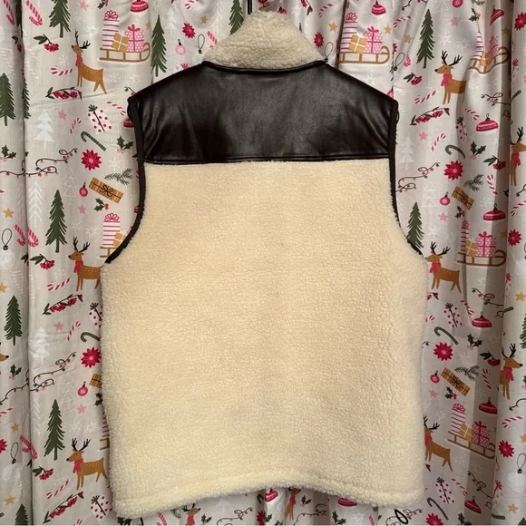 Michael Kors Men’s Sherpa Vest NWT - Picture 2 of 6